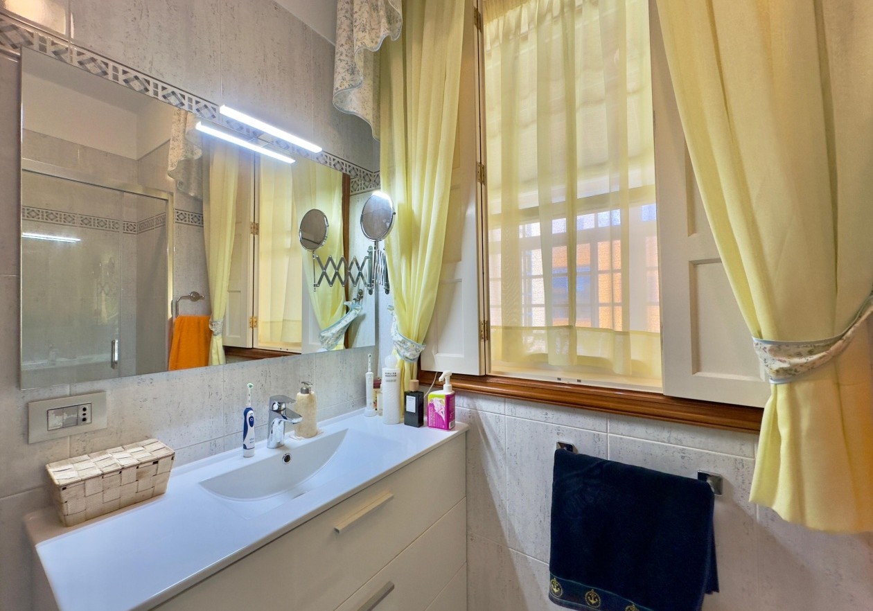 Amplia casa unifamiliar en Las Rosas – Arona