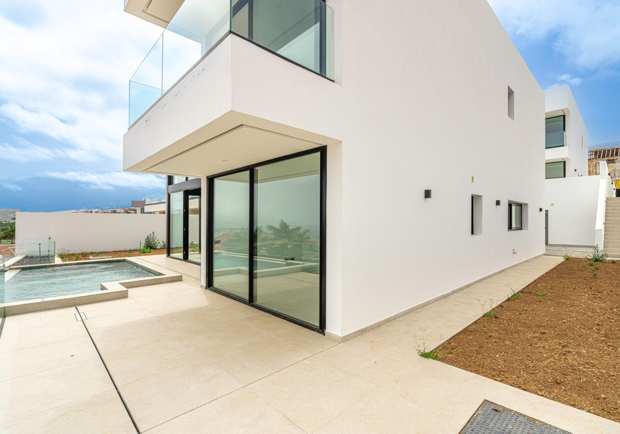 VILLA DE LUJO CON VISTAS AL MAR 