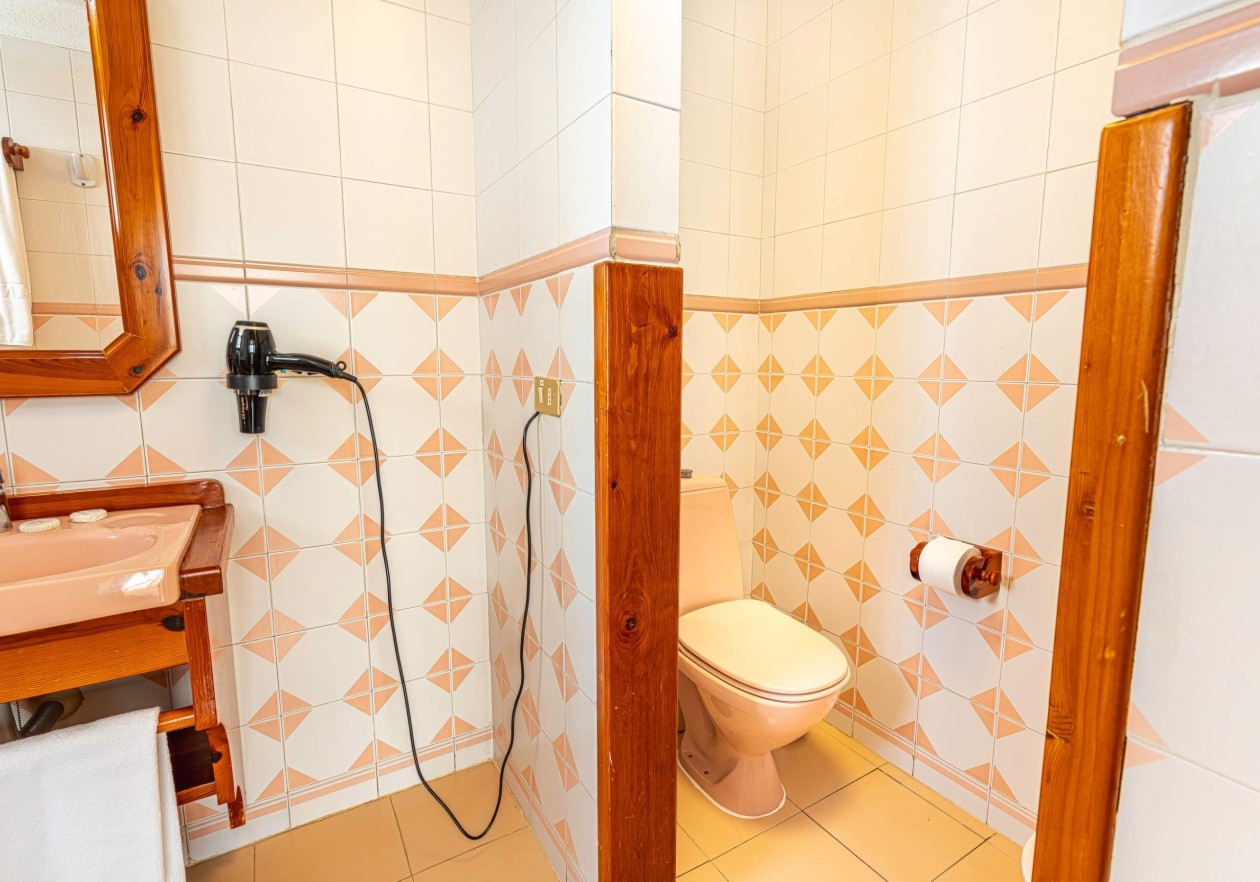 Encantador apartamento en esquina con amplia terraza en Parque Santiago 3