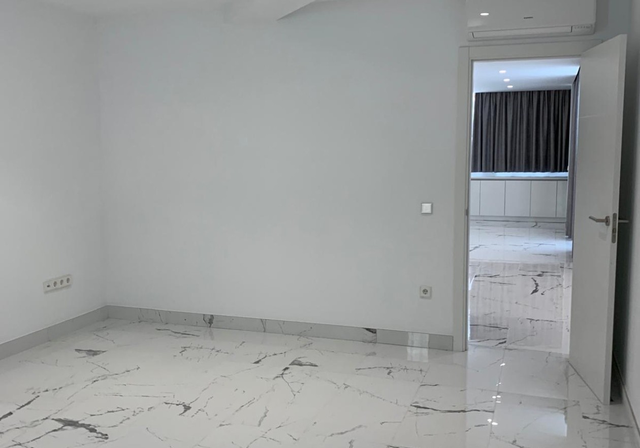 Moderno apartamento de lujo a pocos pasos Playa Las Vistas