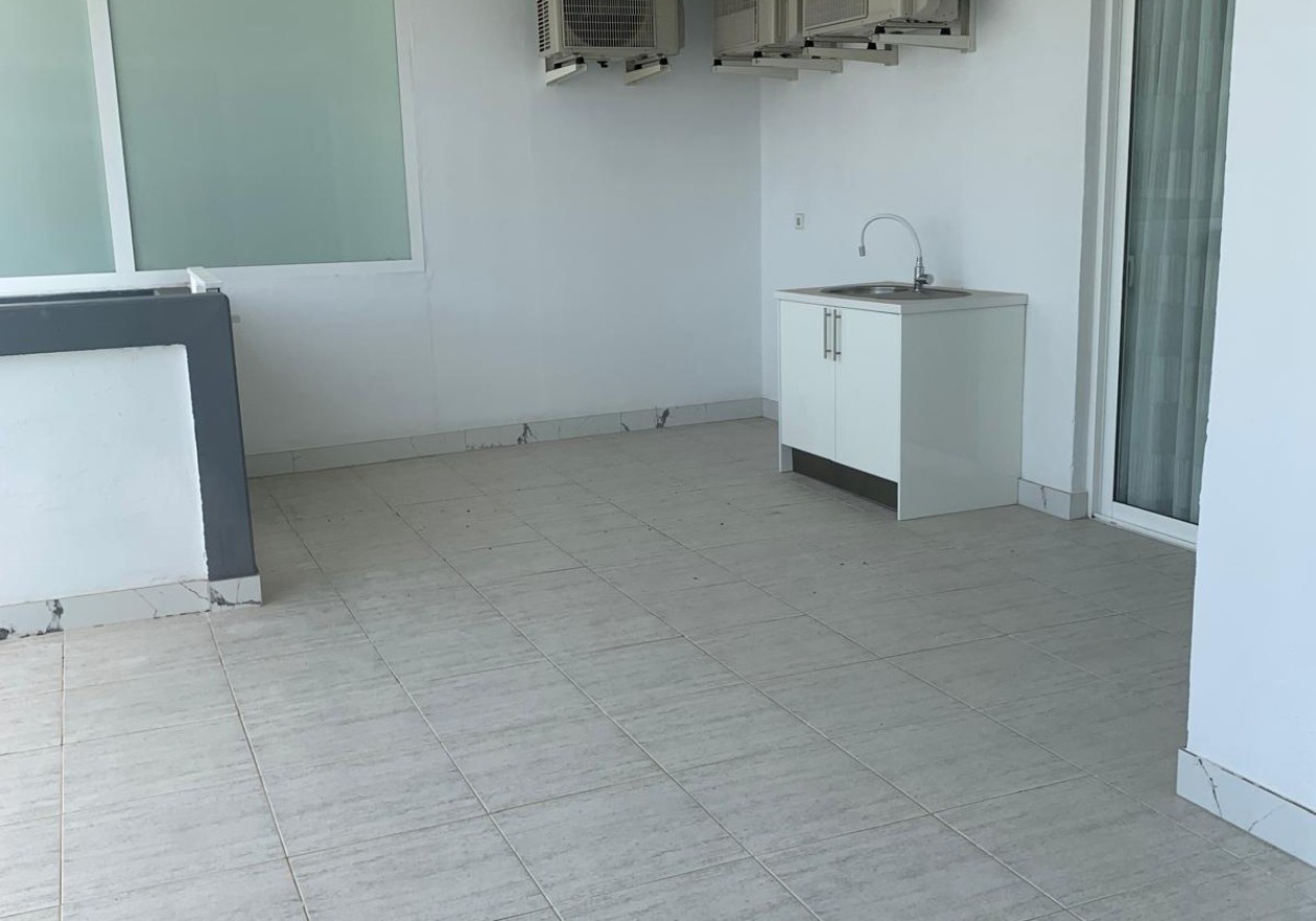 Moderno apartamento de lujo a pocos pasos Playa Las Vistas