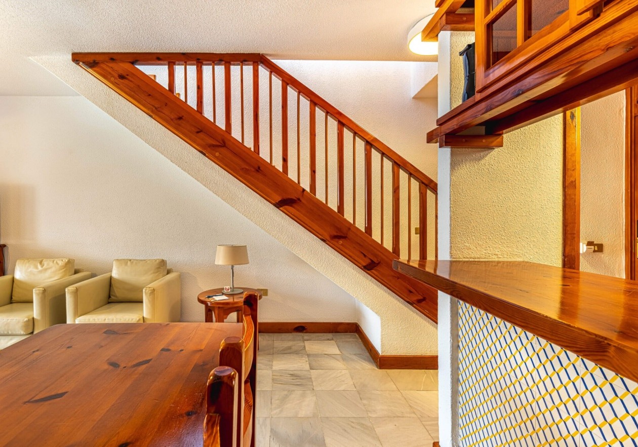 Dúplex de 1 dormitorio en Parque Santiago 3 – Vistas laterales al mar y montaña