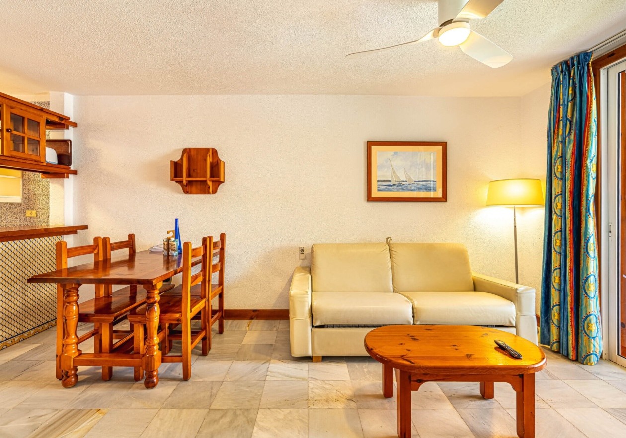 Dúplex de 1 dormitorio en Parque Santiago 3 – Vistas laterales al mar y montaña