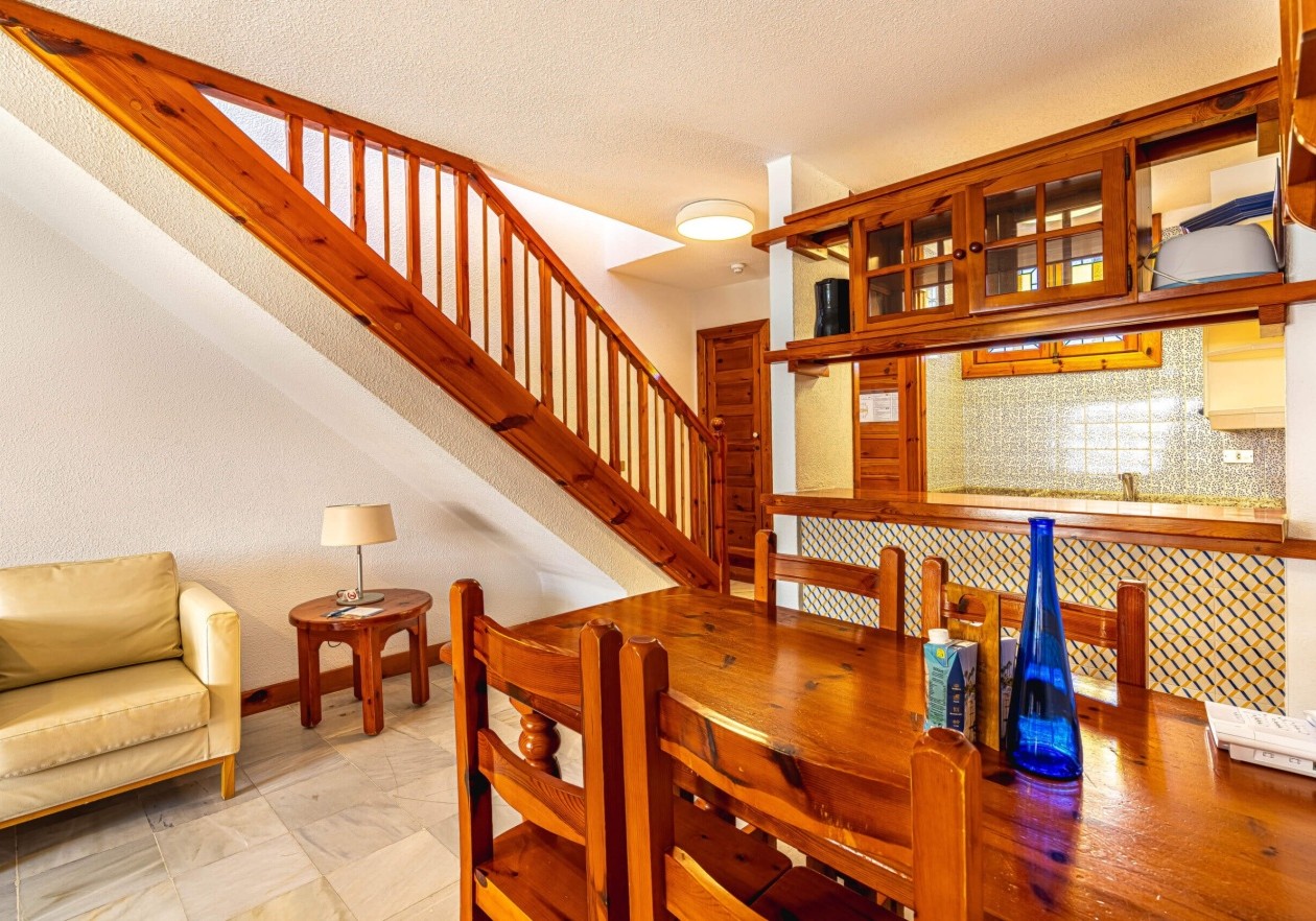 Dúplex de 1 dormitorio en Parque Santiago 3 – Vistas laterales al mar y montaña