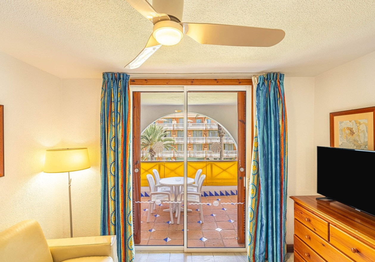 Dúplex de 1 dormitorio en Parque Santiago 3 – Vistas laterales al mar y montaña