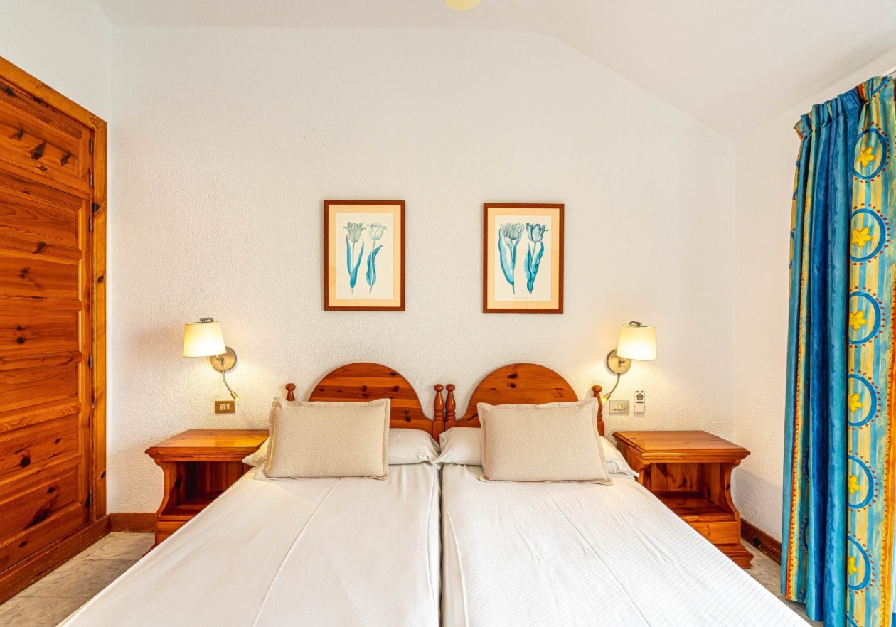 Dúplex de 1 dormitorio en Parque Santiago 3 – Vistas laterales al mar y montaña