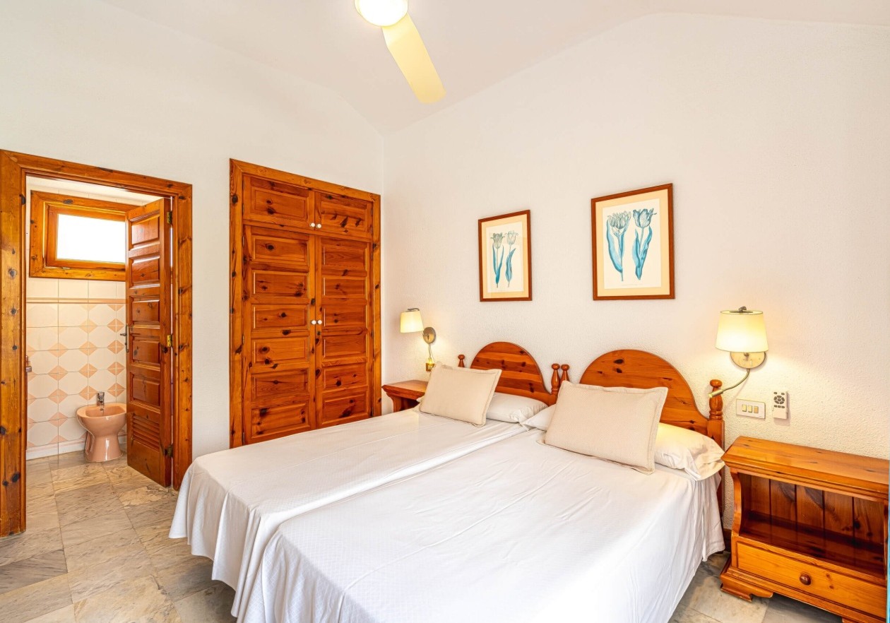 Dúplex de 1 dormitorio en Parque Santiago 3 – Vistas laterales al mar y montaña