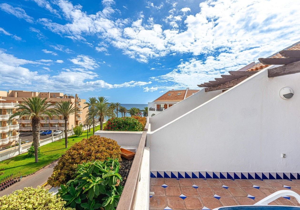 Dúplex de 1 dormitorio en Parque Santiago 3 – Vistas laterales al mar y montaña