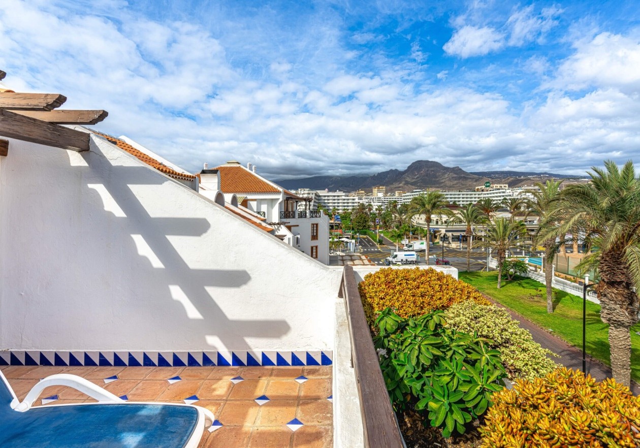 Dúplex de 1 dormitorio en Parque Santiago 3 – Vistas laterales al mar y montaña