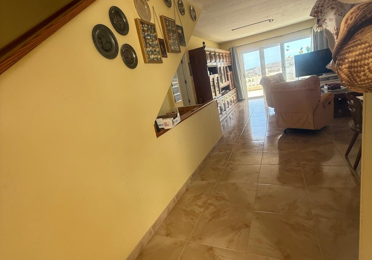 Townhouse with Sea Views in Roque del Conde