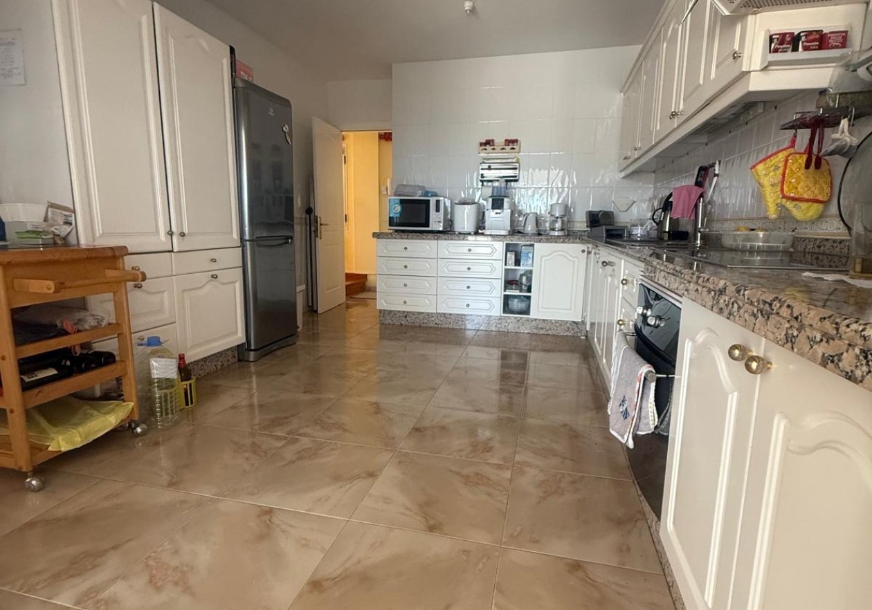 Townhouse with Sea Views in Roque del Conde