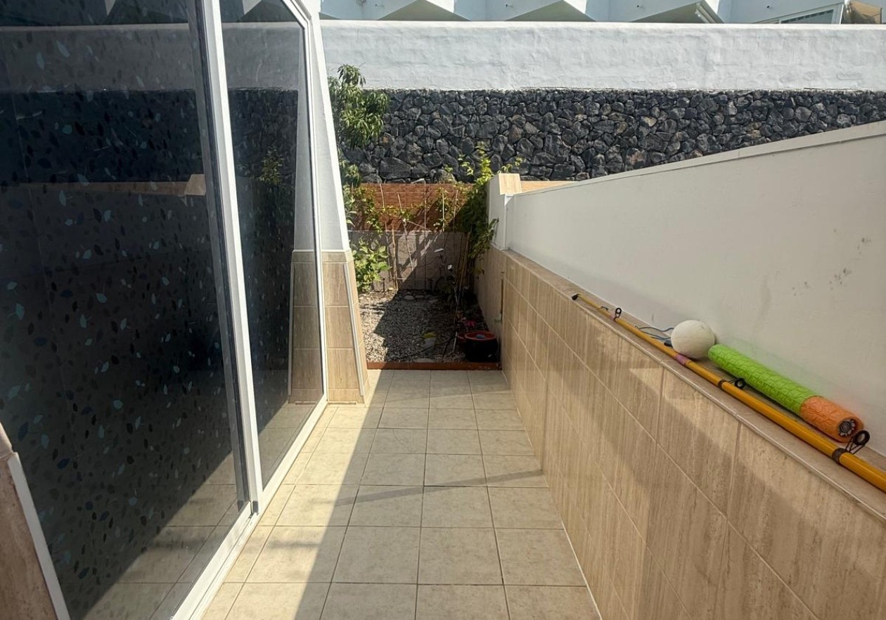 Townhouse with Sea Views in Roque del Conde