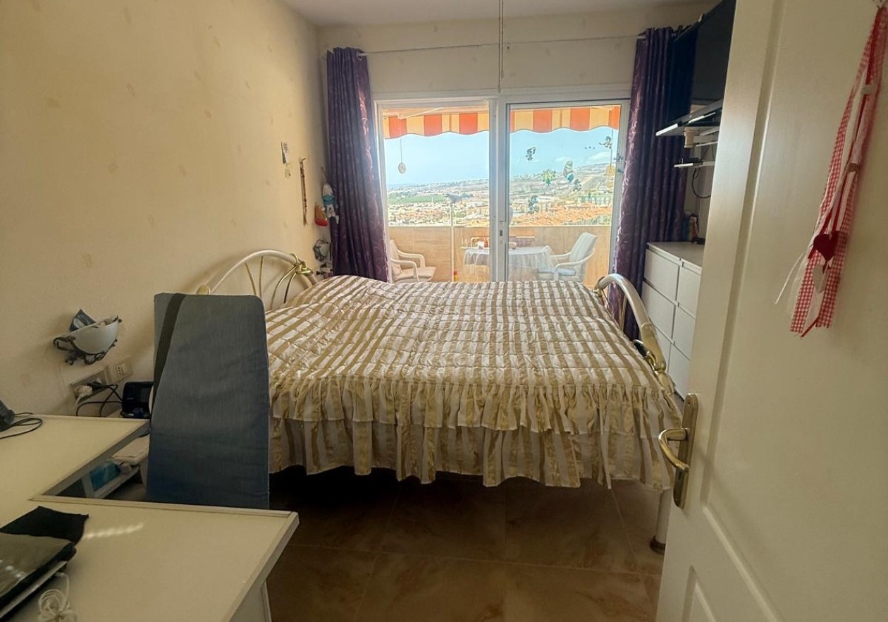 Townhouse with Sea Views in Roque del Conde