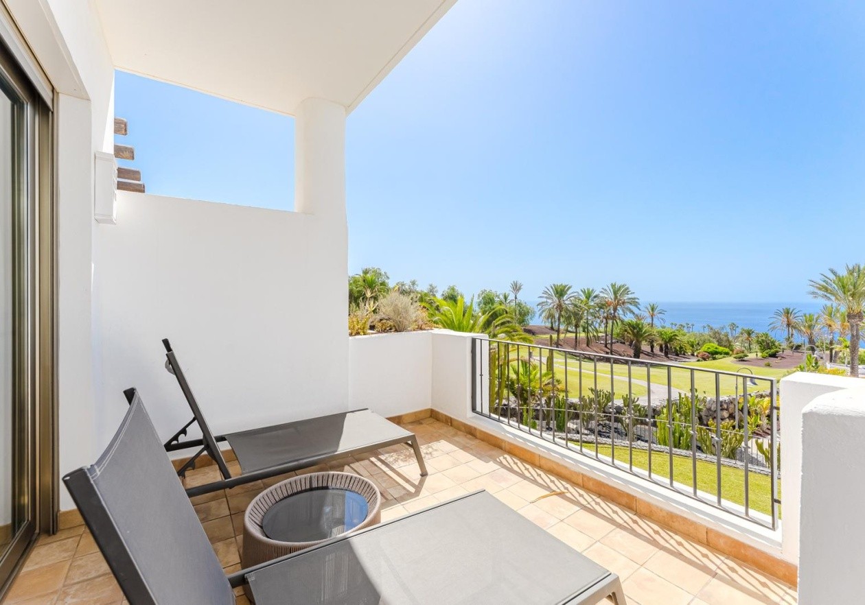 Extraordinary 2-bedroom apartment in Las Terrazas de Abama – Guía de Isora