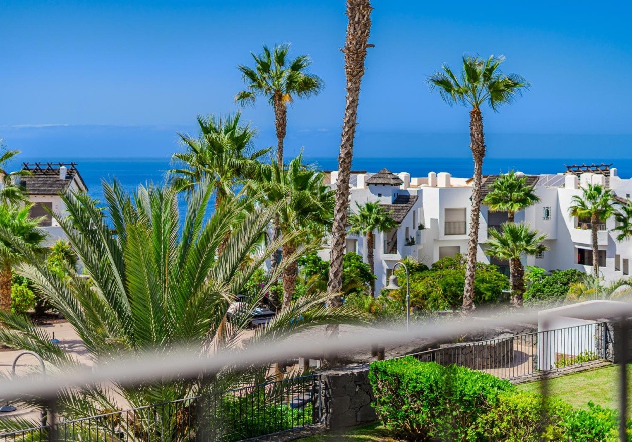 Extraordinary 2-bedroom apartment in Las Terrazas de Abama – Guía de Isora