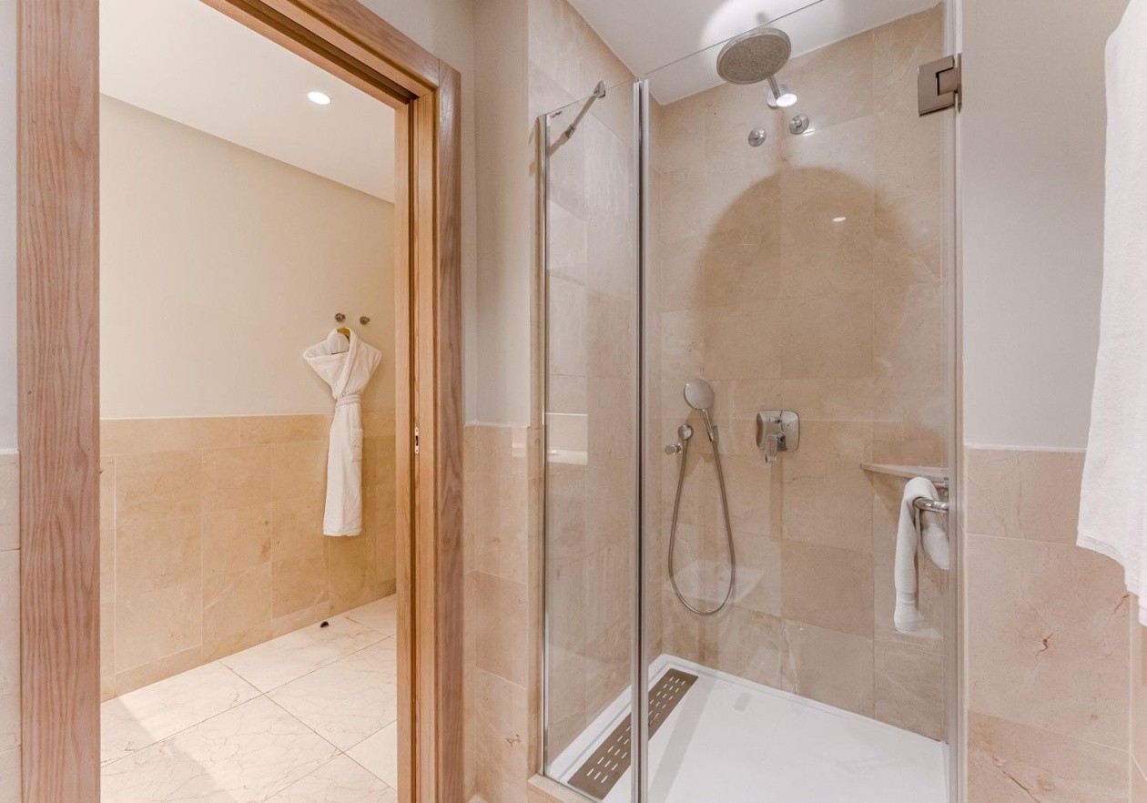 Extraordinary 2-bedroom apartment in Las Terrazas de Abama – Guía de Isora