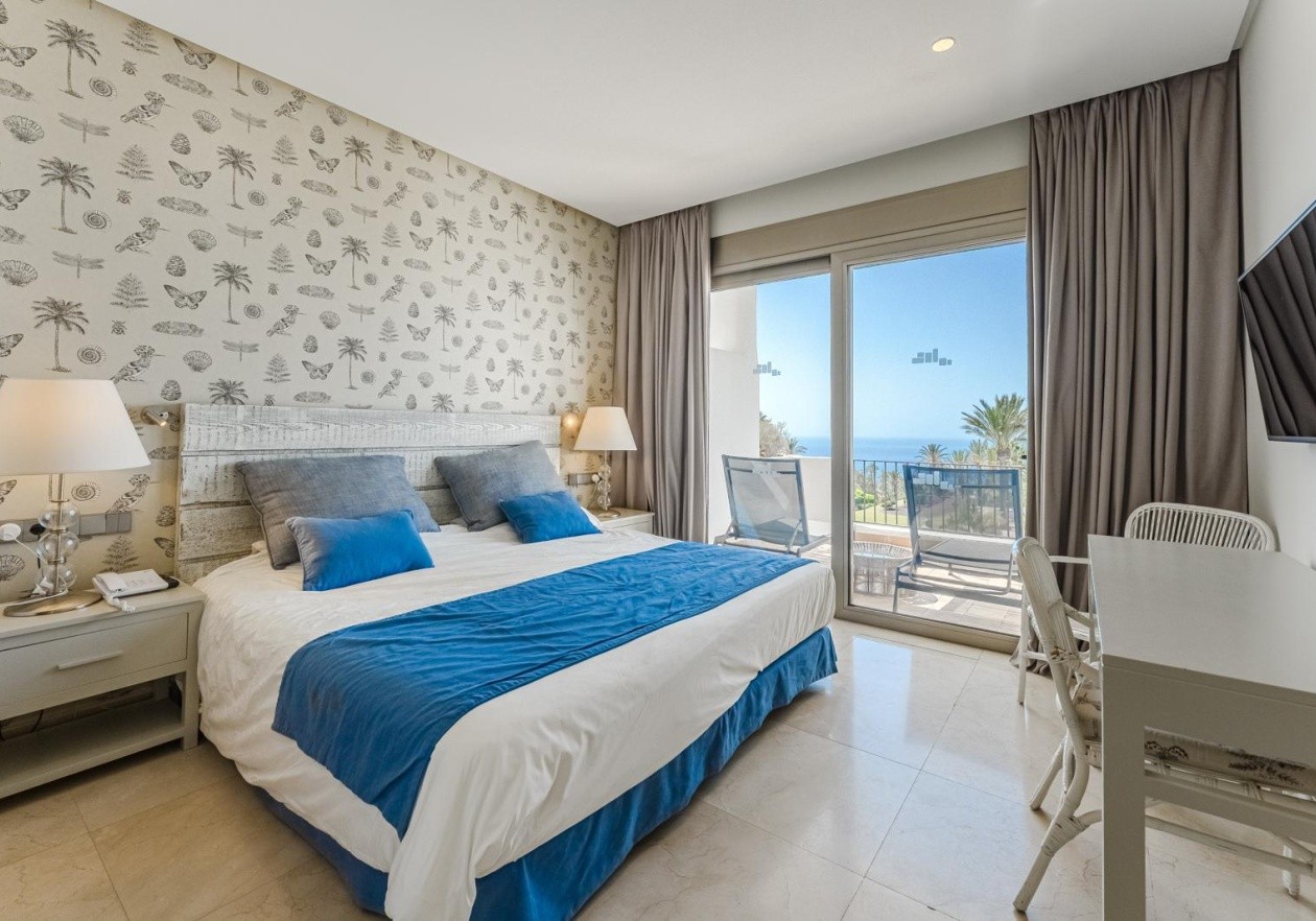 Extraordinary 2-bedroom apartment in Las Terrazas de Abama – Guía de Isora