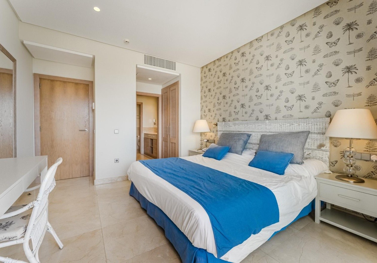 Extraordinary 2-bedroom apartment in Las Terrazas de Abama – Guía de Isora