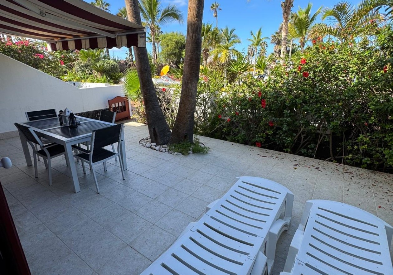 2-bedroom flat with large terrace in Parque Santiago IV