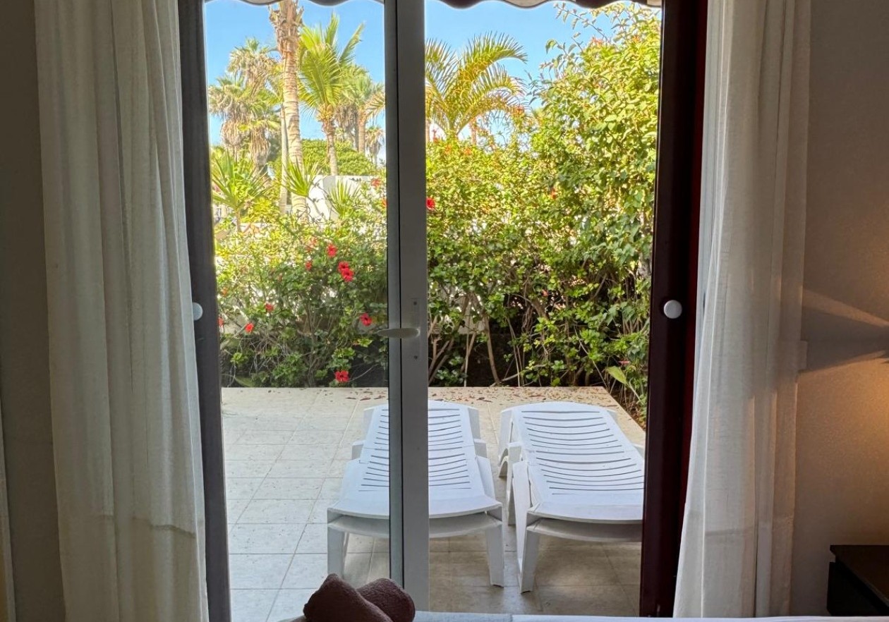 2-bedroom flat with large terrace in Parque Santiago IV