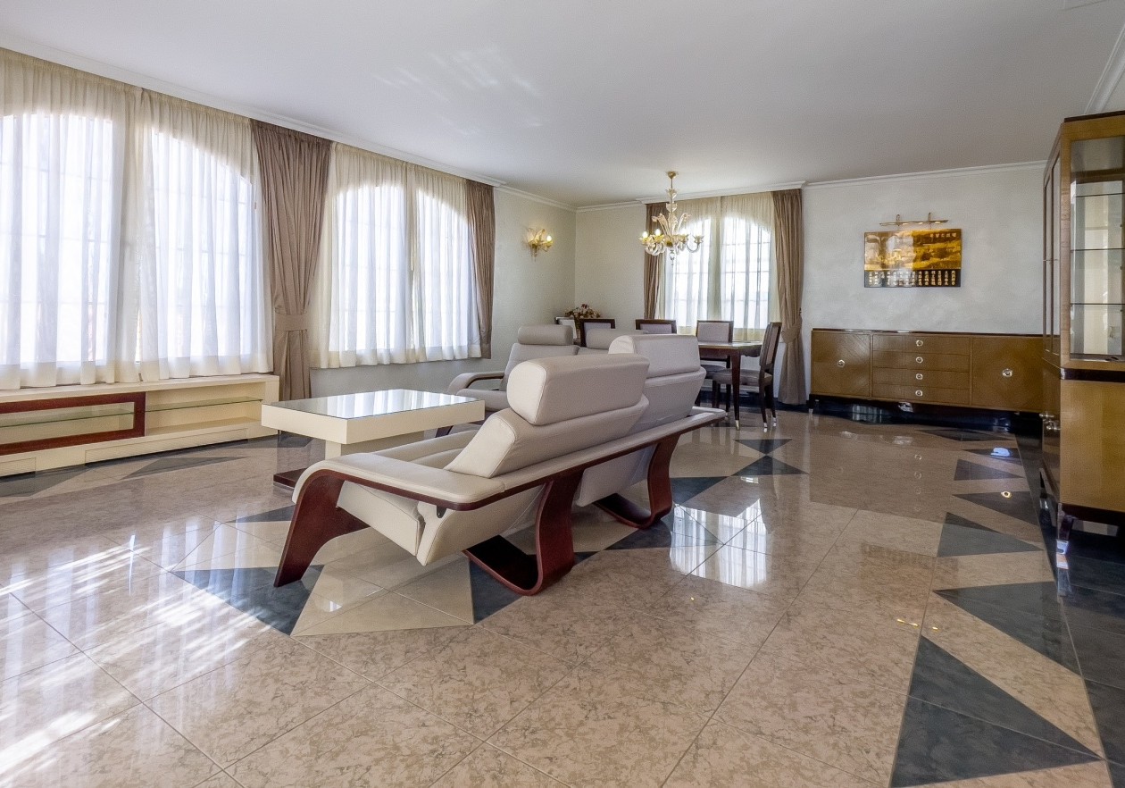 Lujosa villa en el complejo Parque la Duquesa - Bahía del Duque