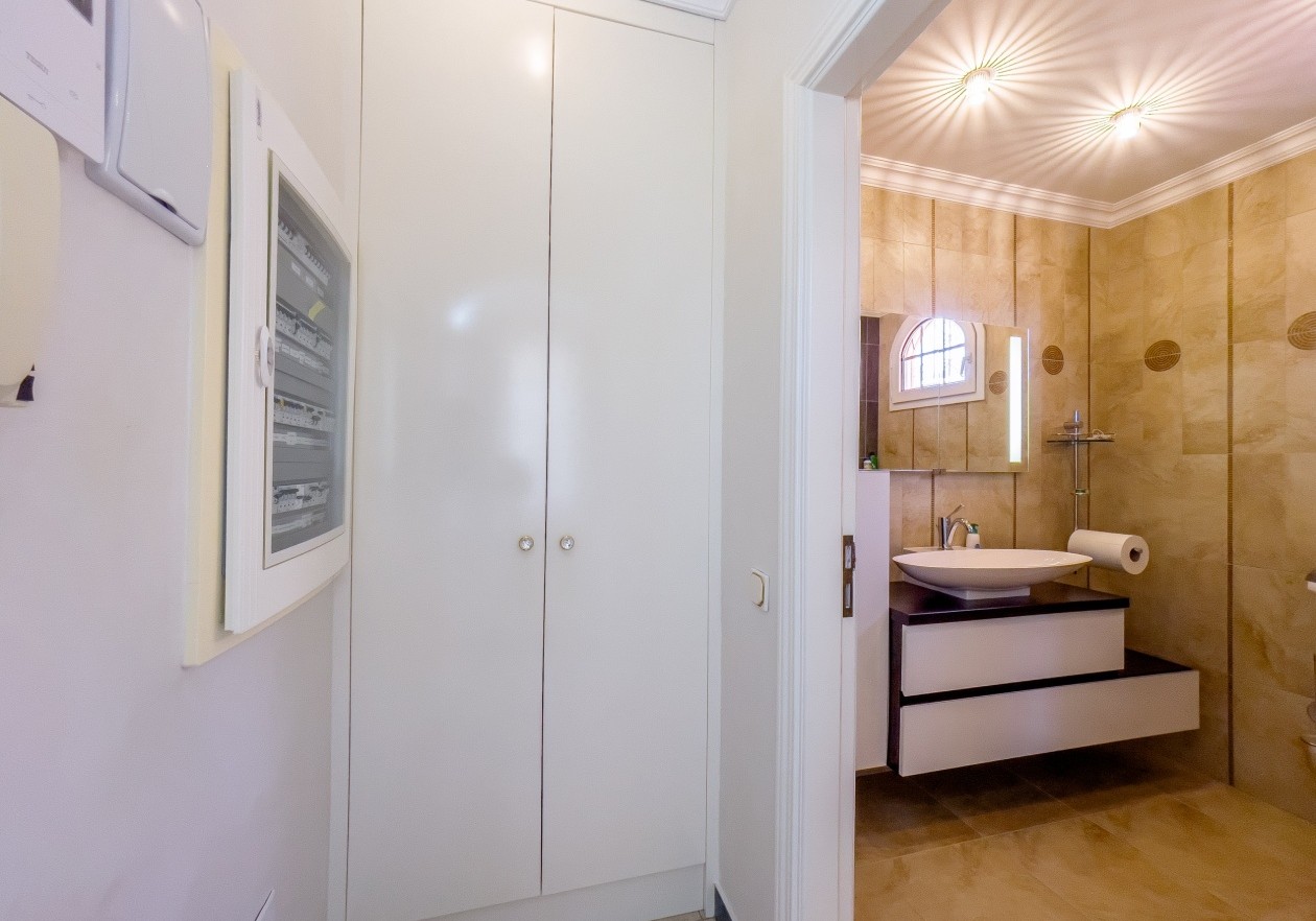 Lujosa villa en el complejo Parque la Duquesa - Bahía del Duque