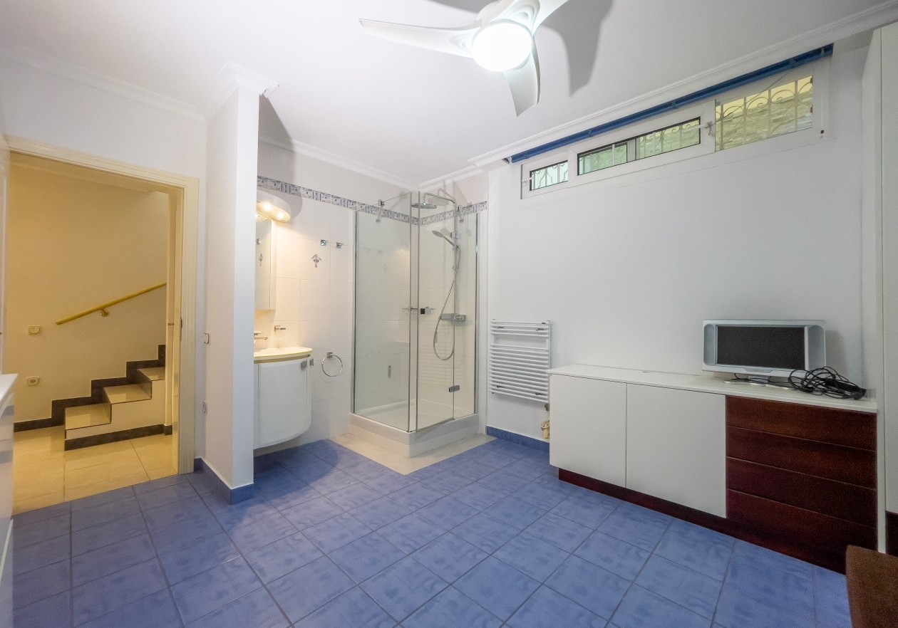 Lujosa villa en el complejo Parque la Duquesa - Bahía del Duque