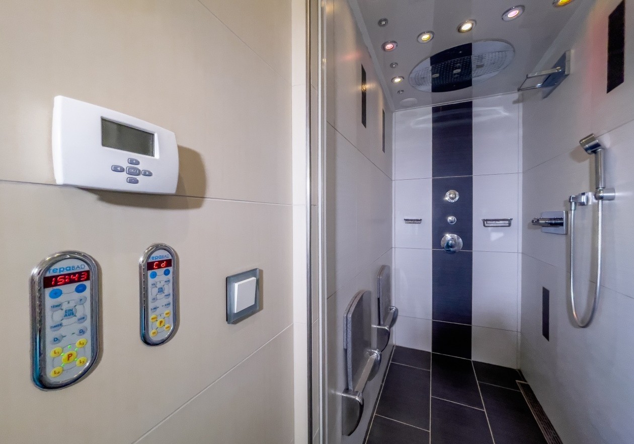 Lujosa villa en el complejo Parque la Duquesa - Bahía del Duque