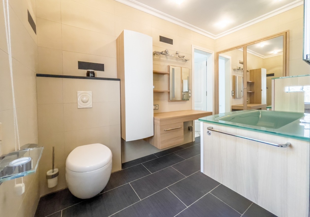 Lujosa villa en el complejo Parque la Duquesa - Bahía del Duque