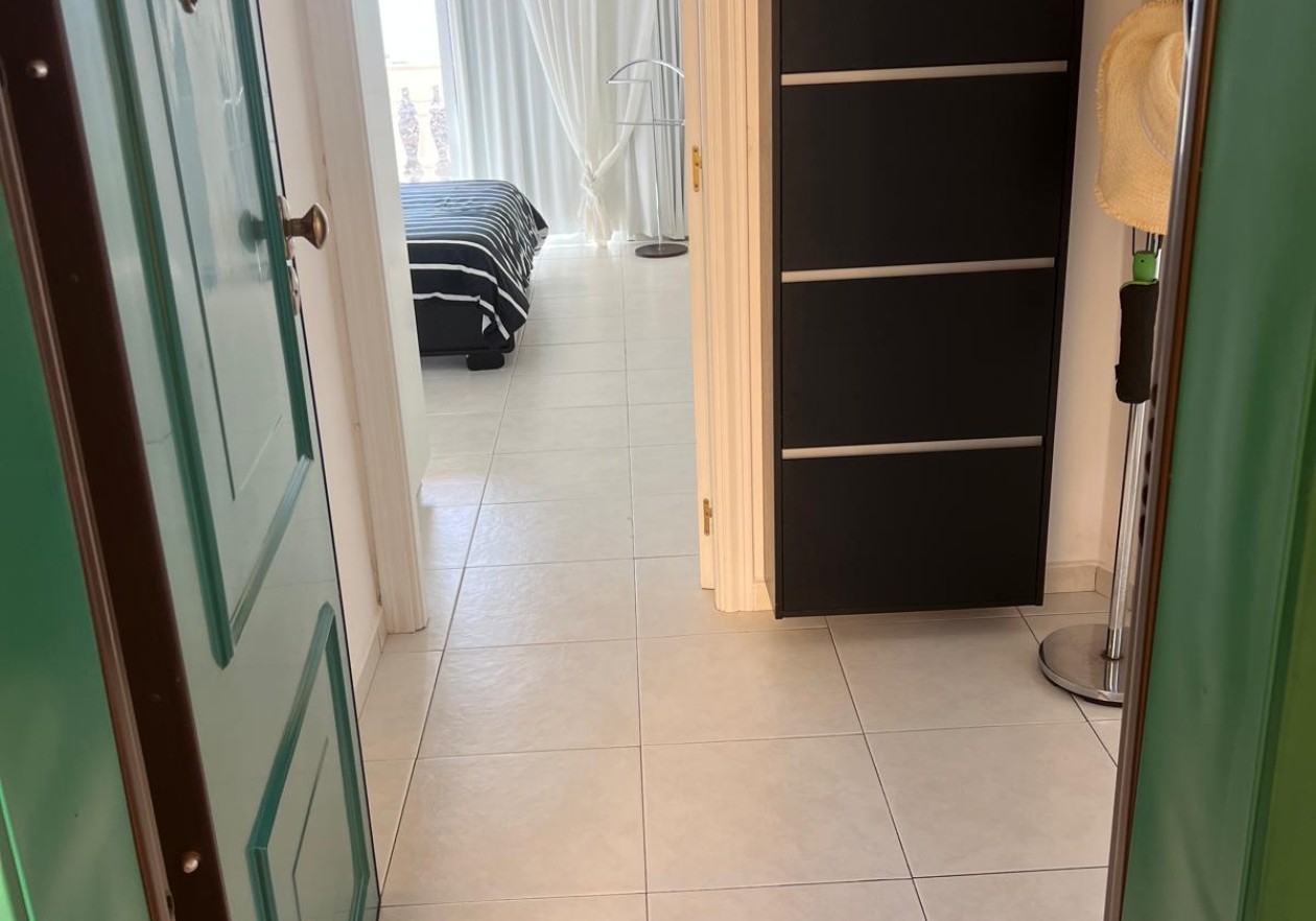 Apartamento con vistas al mar en Parque Tropical – Los Cristianos