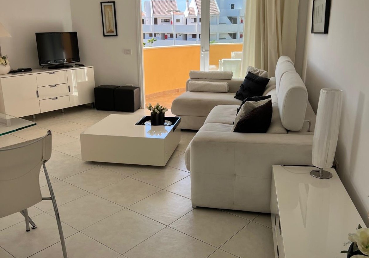 Apartamento con vistas al mar en Parque Tropical – Los Cristianos