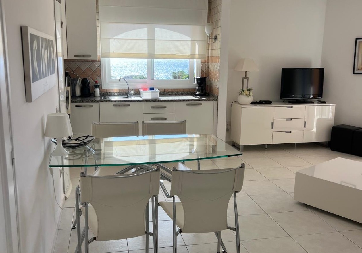 Apartamento con vistas al mar en Parque Tropical – Los Cristianos