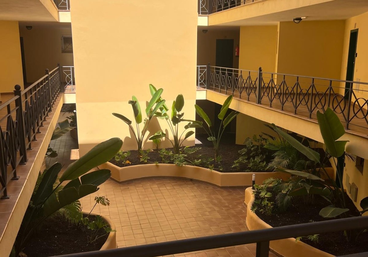 Apartamento con vistas al mar en Parque Tropical – Los Cristianos