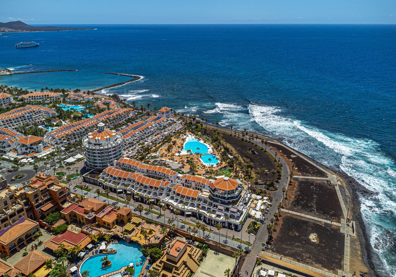 Studio with large terrace and panoramic views in Parque Santiago IV