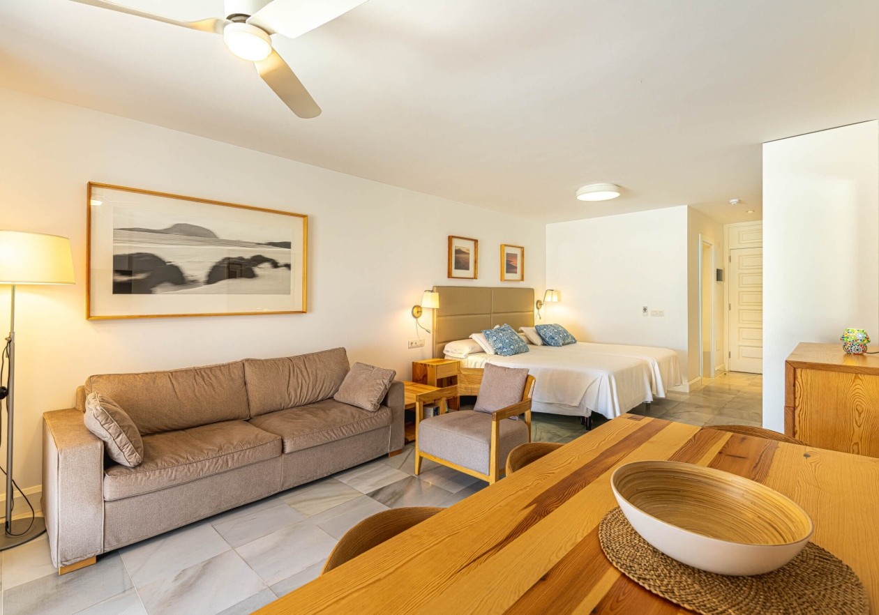 Studio with large terrace and panoramic views in Parque Santiago IV