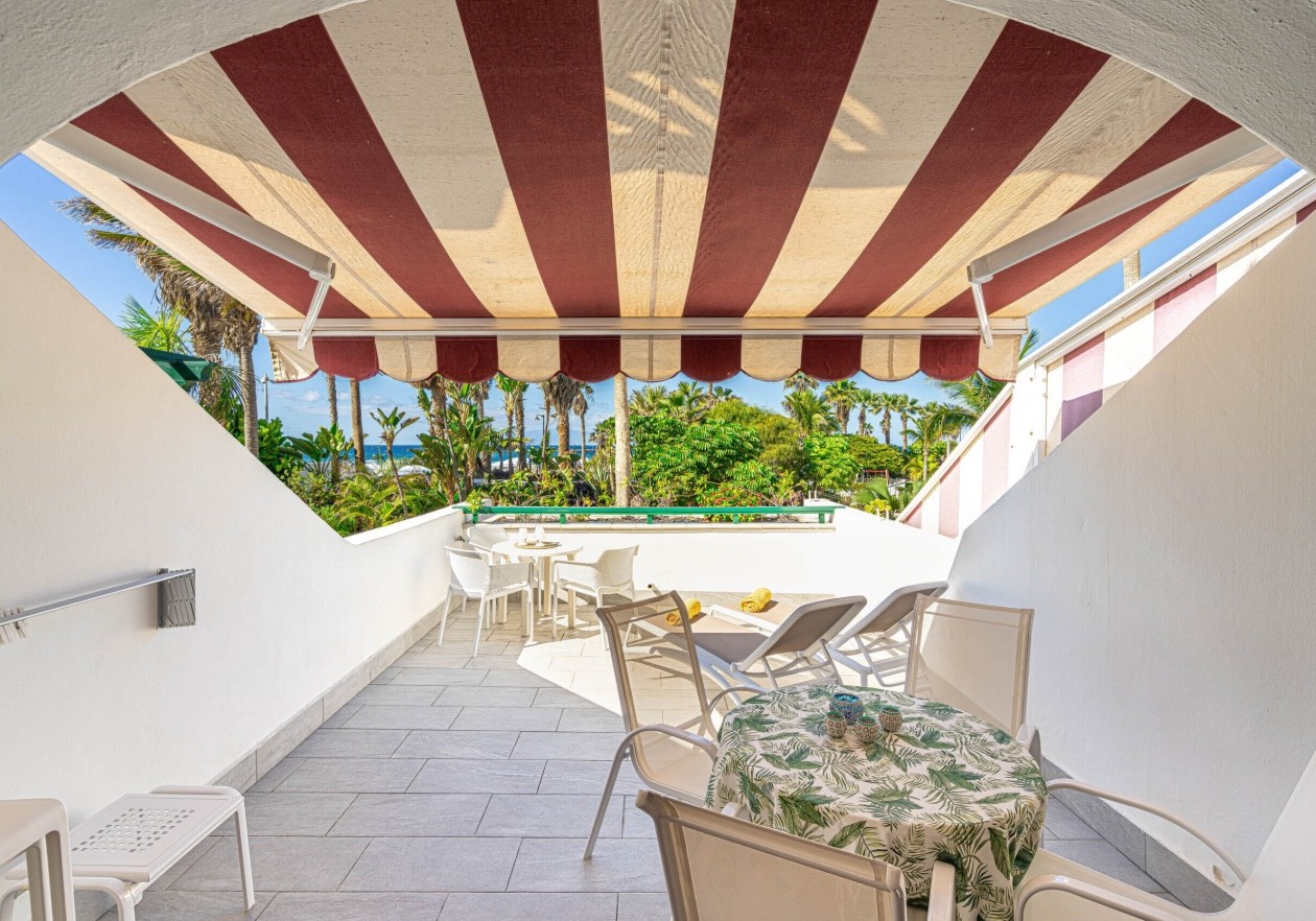 Studio with large terrace and panoramic views in Parque Santiago IV