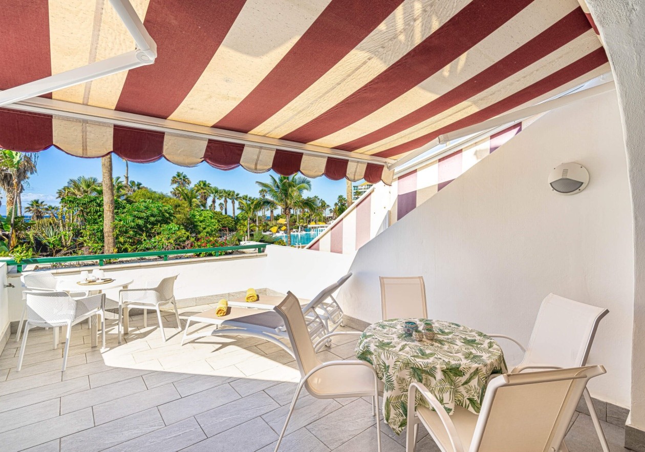 Studio with large terrace and panoramic views in Parque Santiago IV