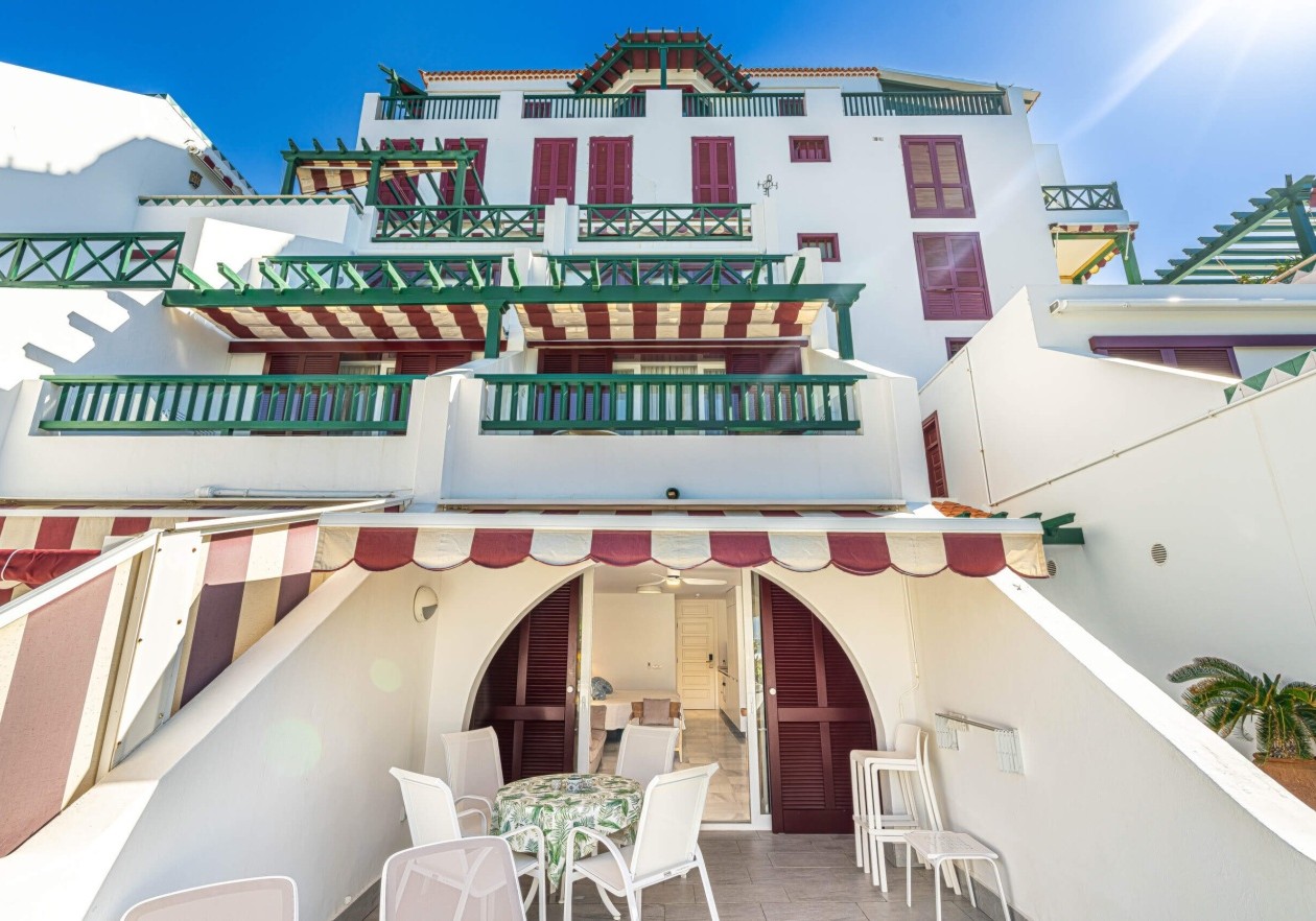 Studio with large terrace and panoramic views in Parque Santiago IV