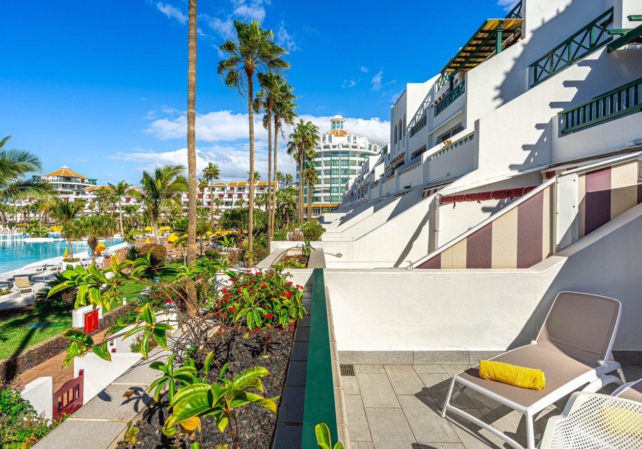 Studio with large terrace and panoramic views in Parque Santiago IV