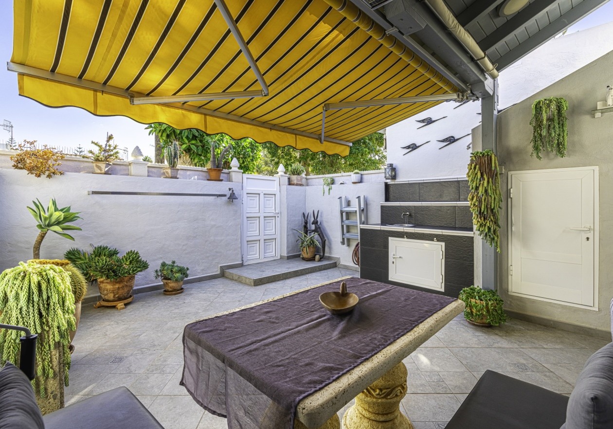 Beautiful, fully renovated bungalow - Costa del Silencio