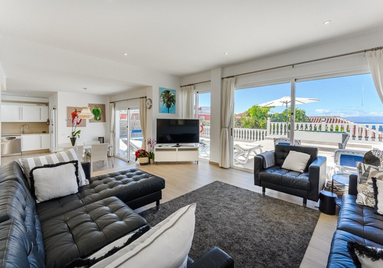 Exclusiva villa en Playa de la Arena - Puerto de Santiago