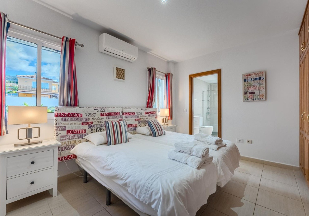 Exclusiva villa en Playa de la Arena - Puerto de Santiago