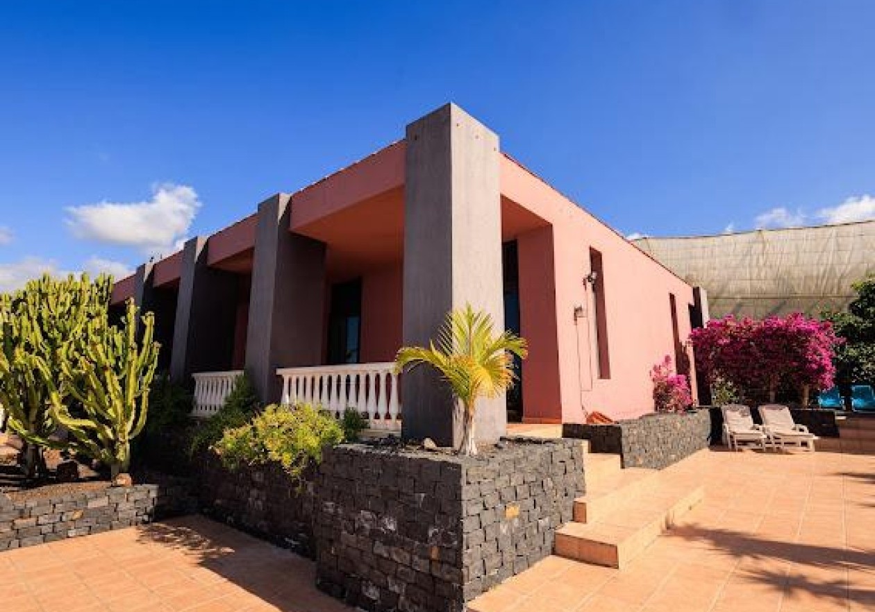 Finca con amplia casa de campo - Guía de Isora