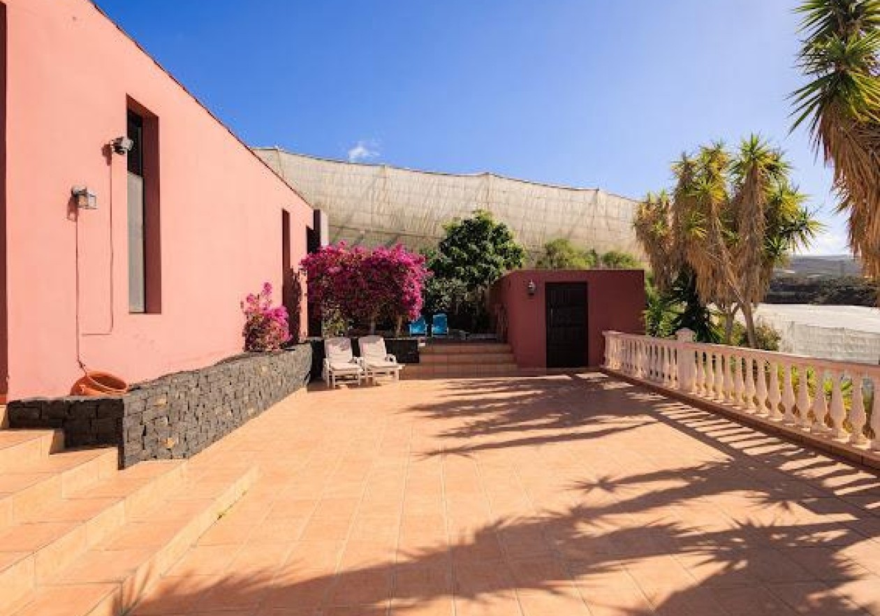 Finca con amplia casa de campo - Guía de Isora