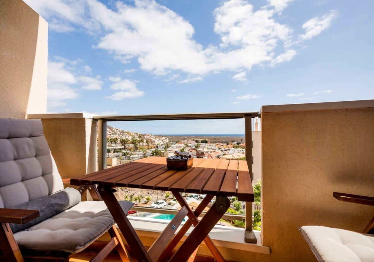 Apartamento de 1 dormitorio con amplia terraza en Palm-Mar - Arona