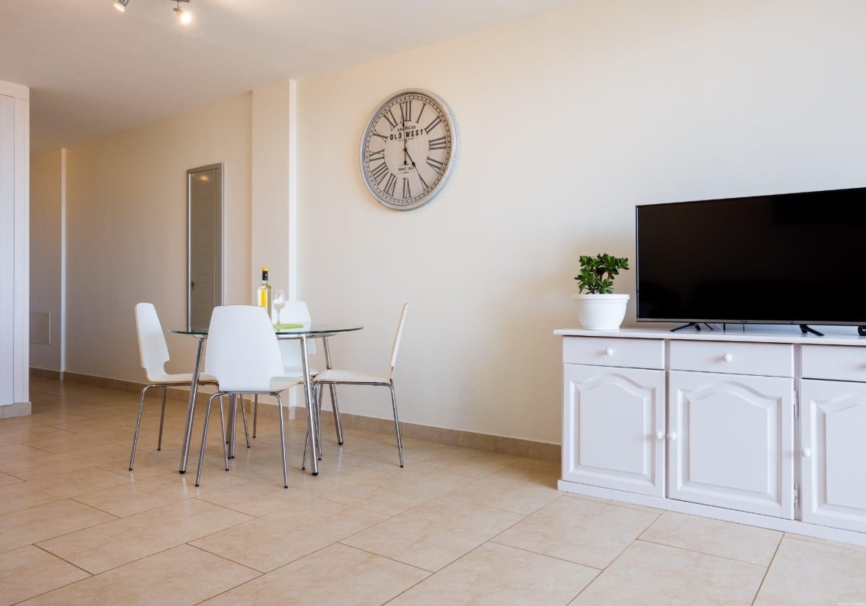 Apartamento de 1 dormitorio con amplia terraza en Palm-Mar - Arona