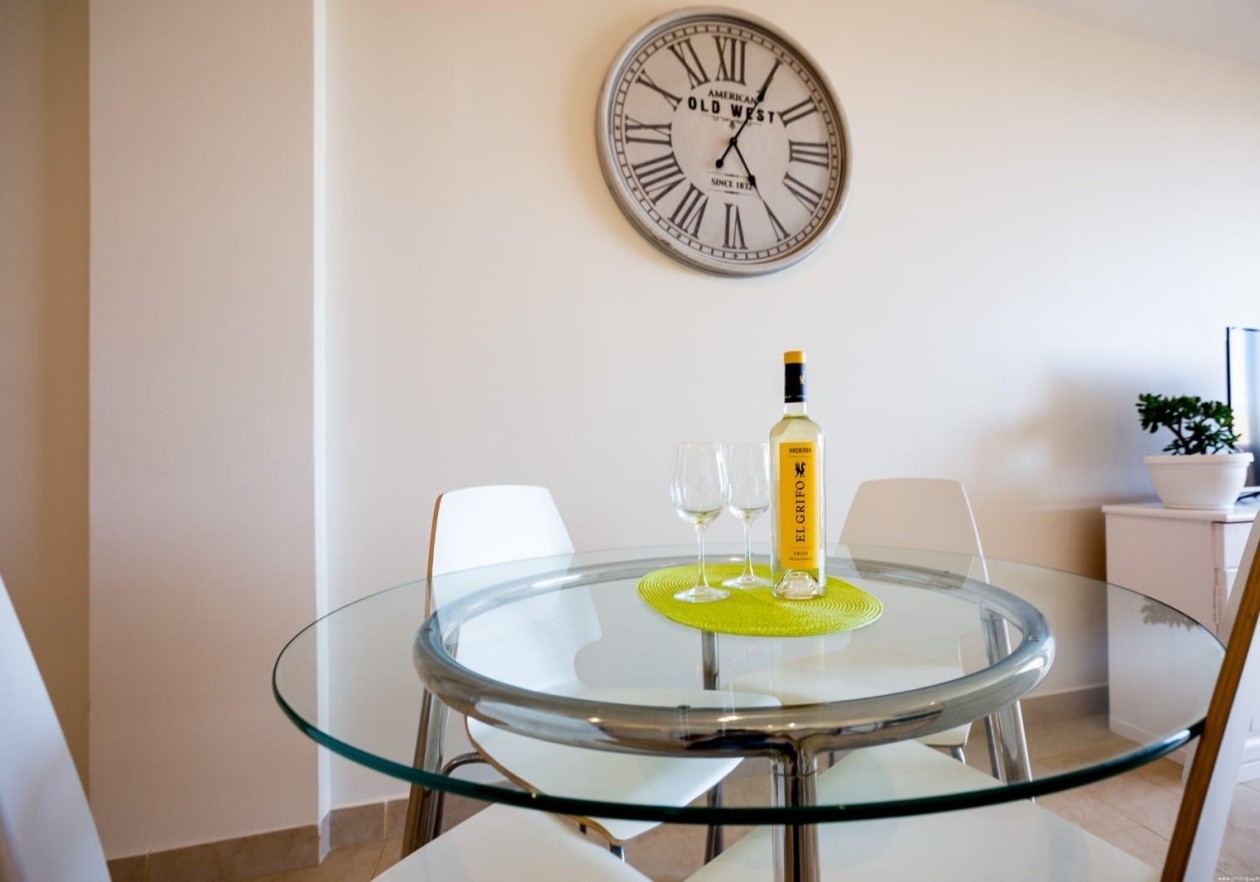 Apartamento de 1 dormitorio con amplia terraza en Palm-Mar - Arona