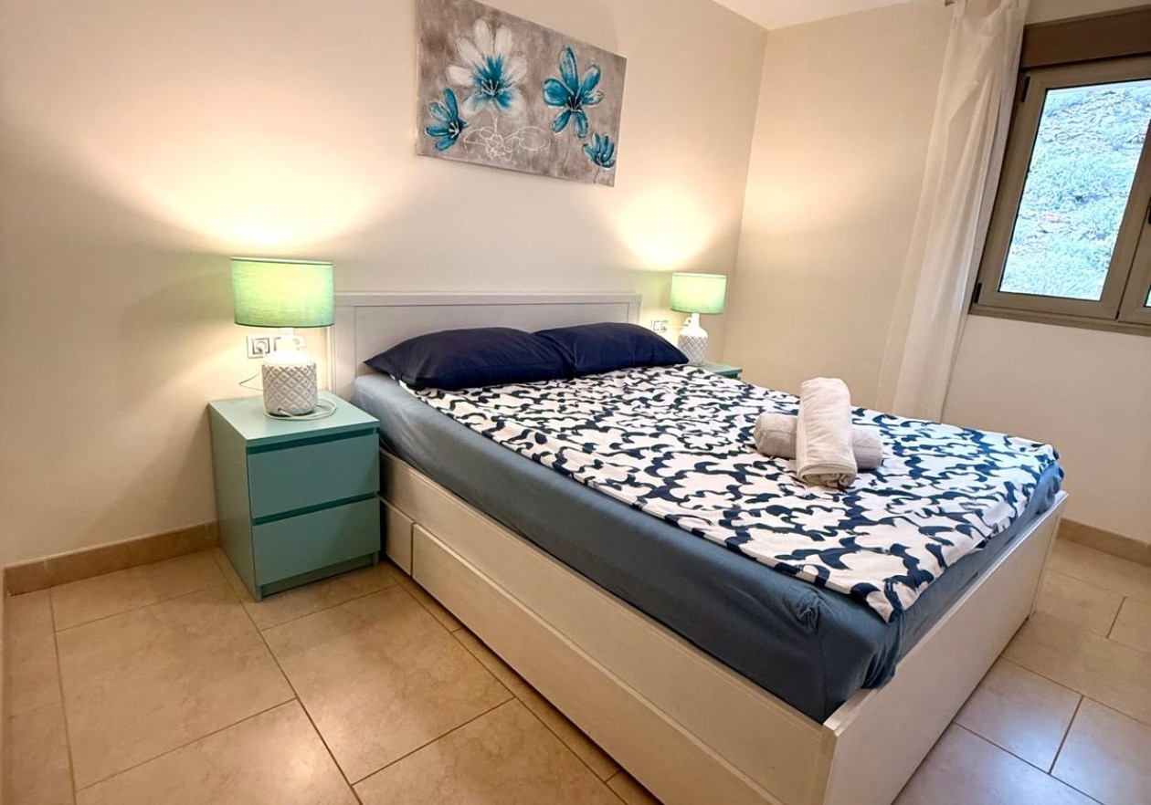 Apartamento de 1 dormitorio con amplia terraza en Palm-Mar - Arona