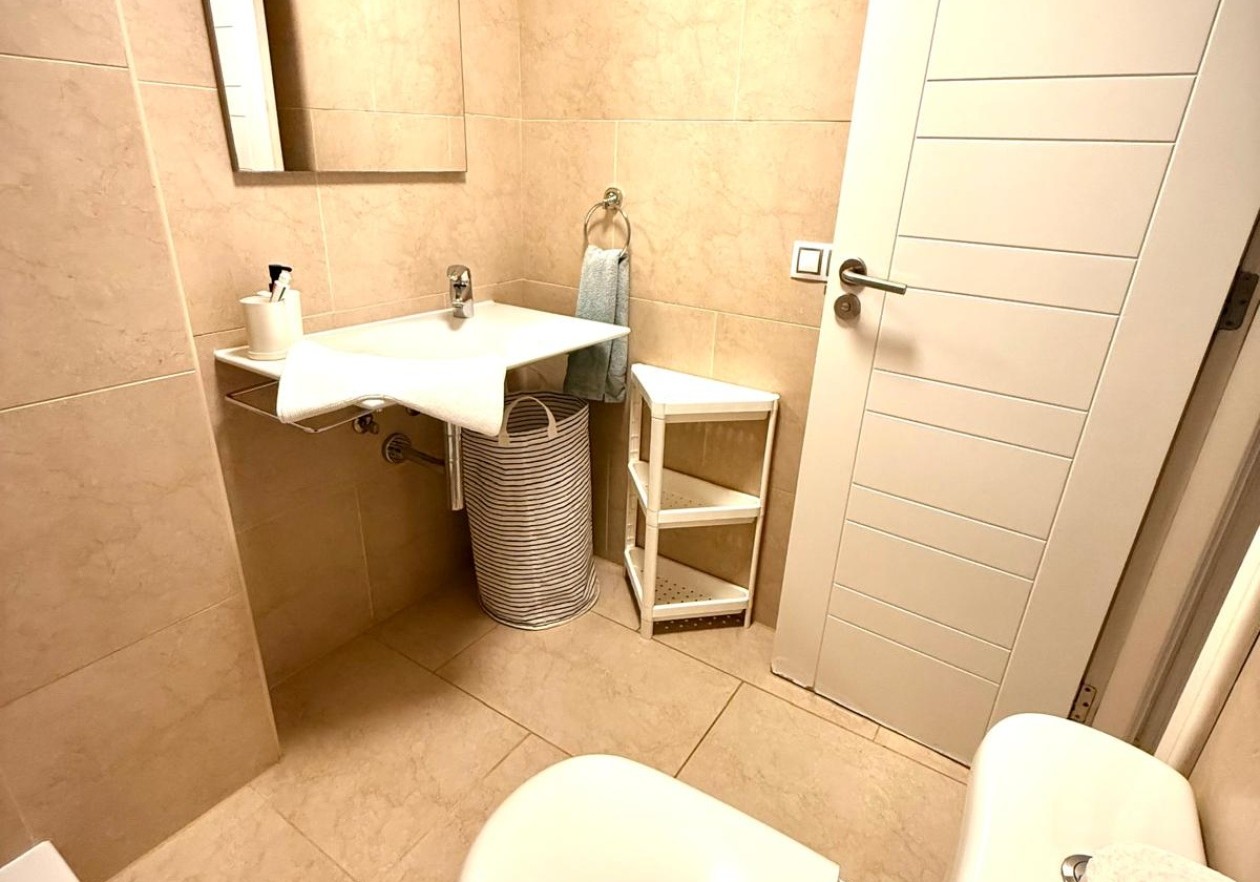 Apartamento de 1 dormitorio con amplia terraza en Palm-Mar - Arona