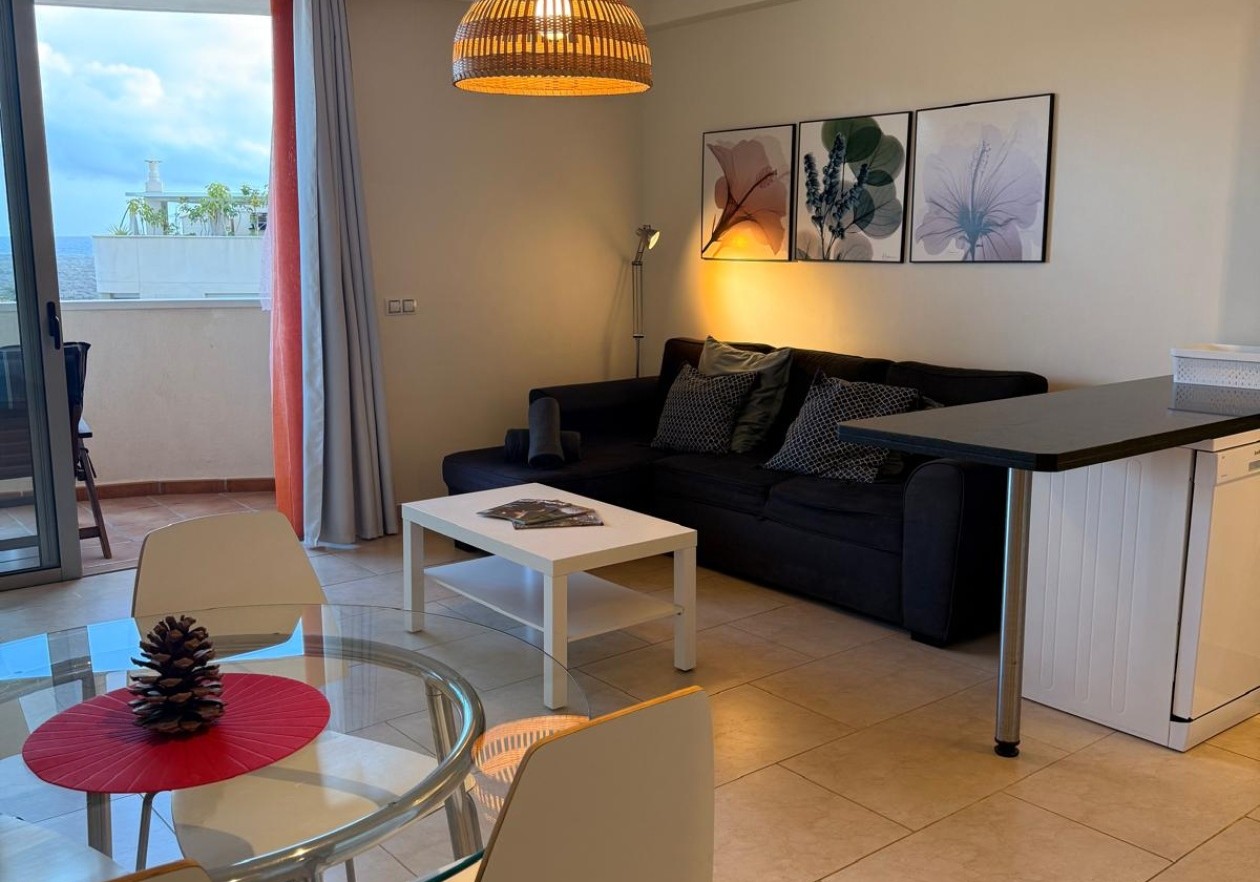 Apartamento de 1 dormitorio con amplia terraza en Palm-Mar - Arona